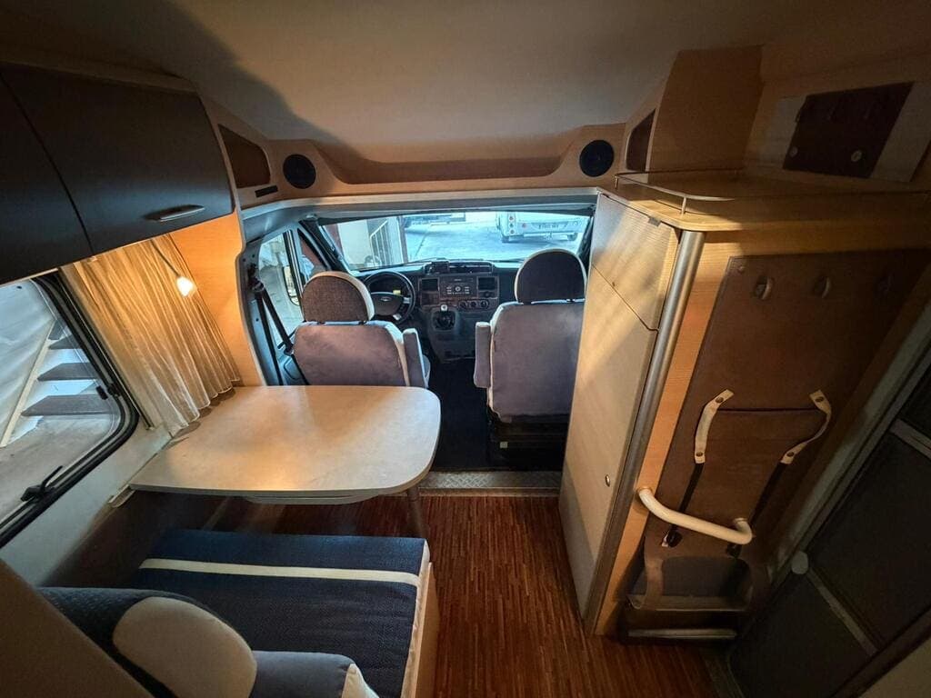 Ford Transit Hymer Van 2.2d 130 foto 9