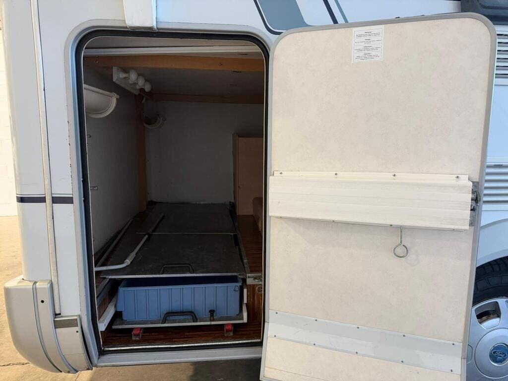 Ford Transit Hymer Van 2.2d 130 foto 26