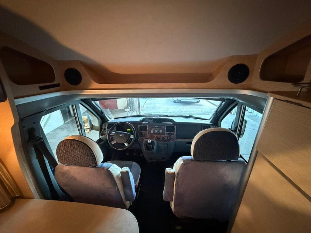 Ford Transit Hymer Van 2.2d 130 foto 8