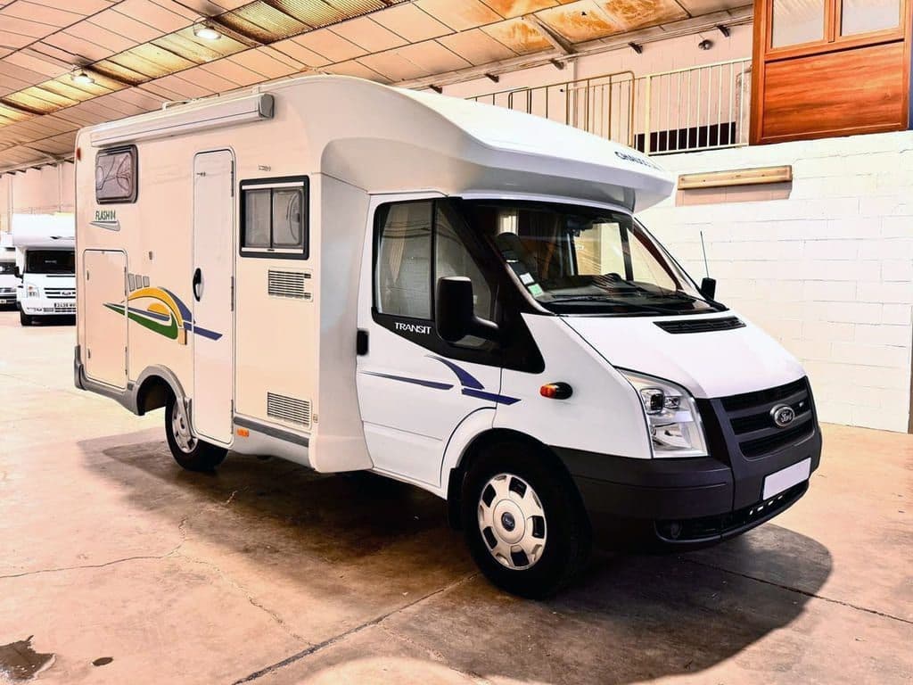 Ford Transit Flash 04 2.2d 130 2008 — Autocaravana de ocasión en Cerdanyola del Vallés, Barcelona