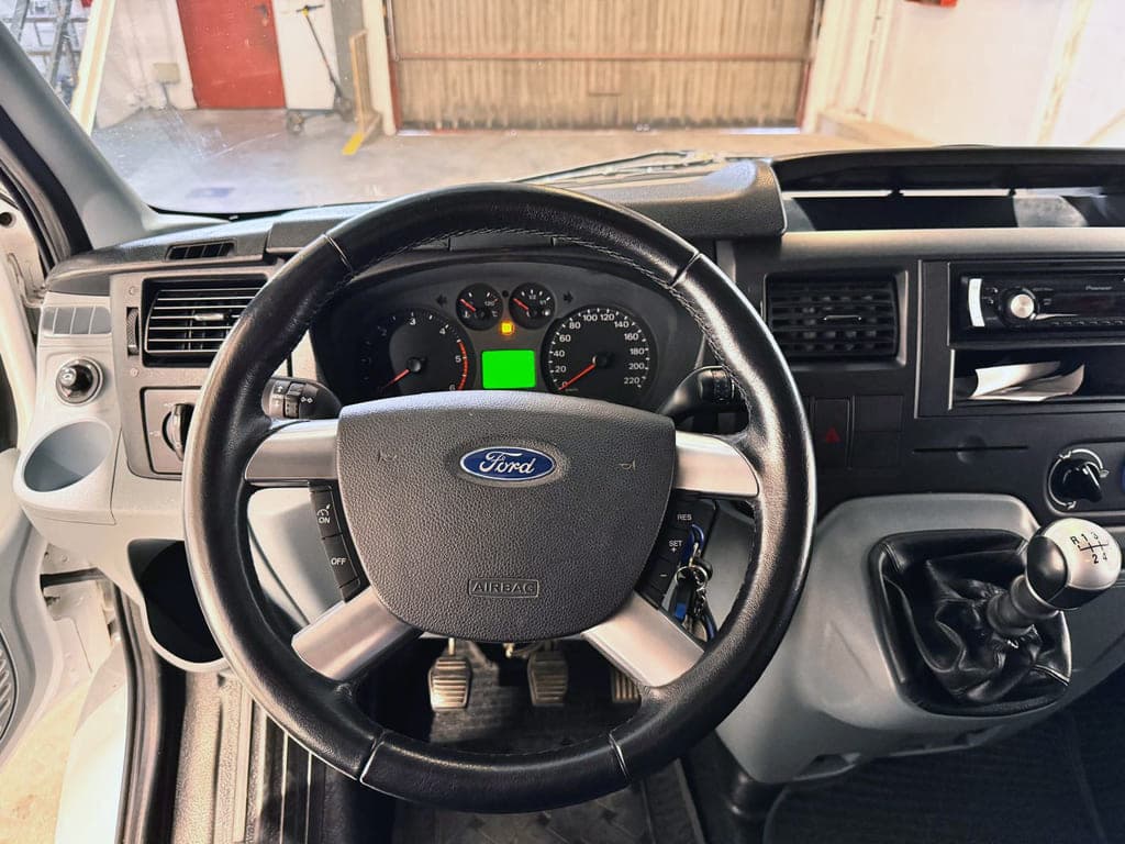 Ford Transit Flash 04 2.2d 130 foto 6