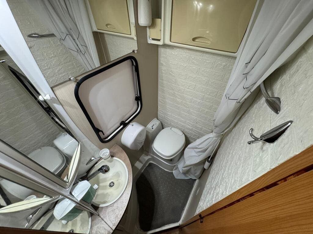 Ford Chausson Flash 02 2.2d 130 foto 17