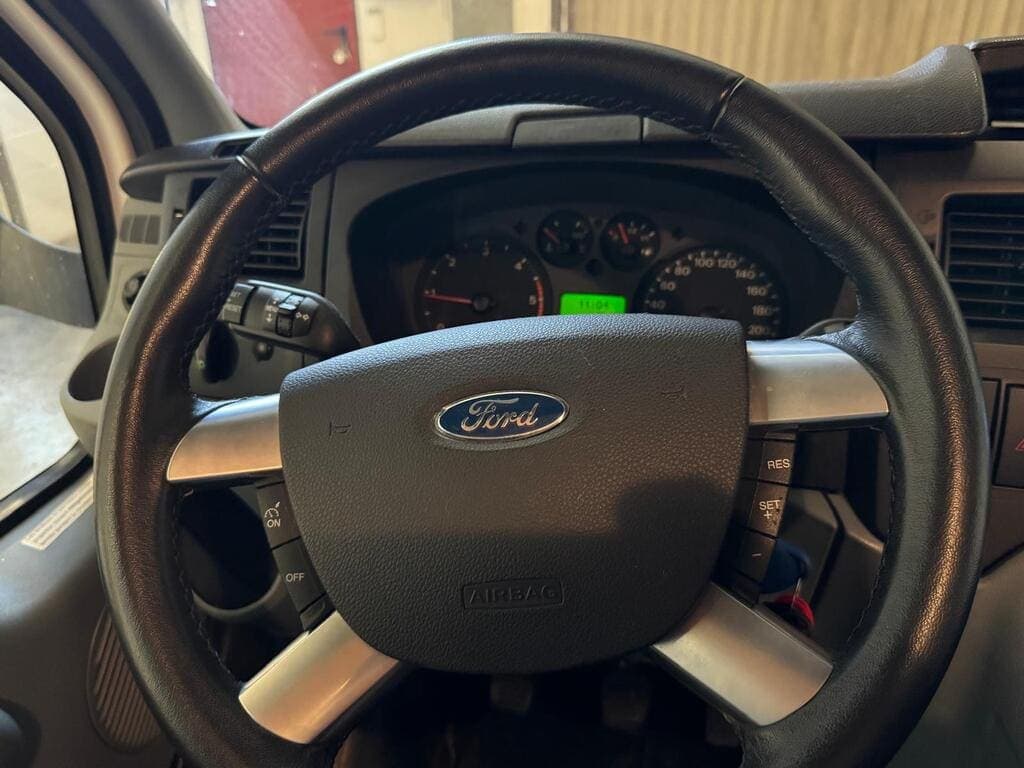 Ford Chausson Flash 02 2.2d 130 foto 6