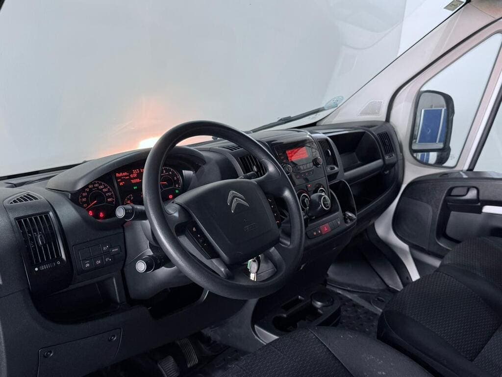 citroen-jumper-timanfaya-l3h2-20-bluehdi-140-3-plazas-005.jpg