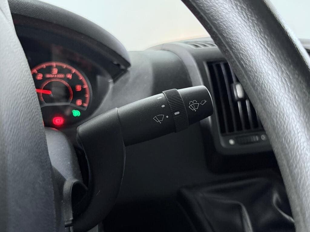 citroen-jumper-timanfaya-l3h2-20-bluehdi-140-3-plazas-009.jpg