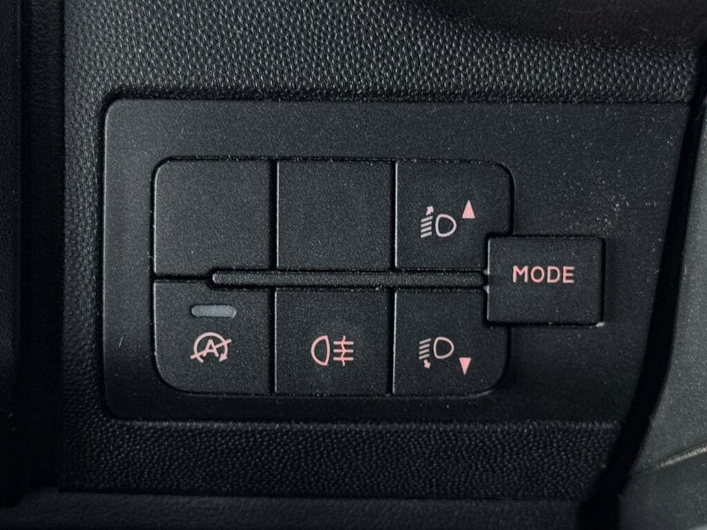 citroen-jumper-timanfaya-l3h2-20-bluehdi-140-3-plazas-013.jpg