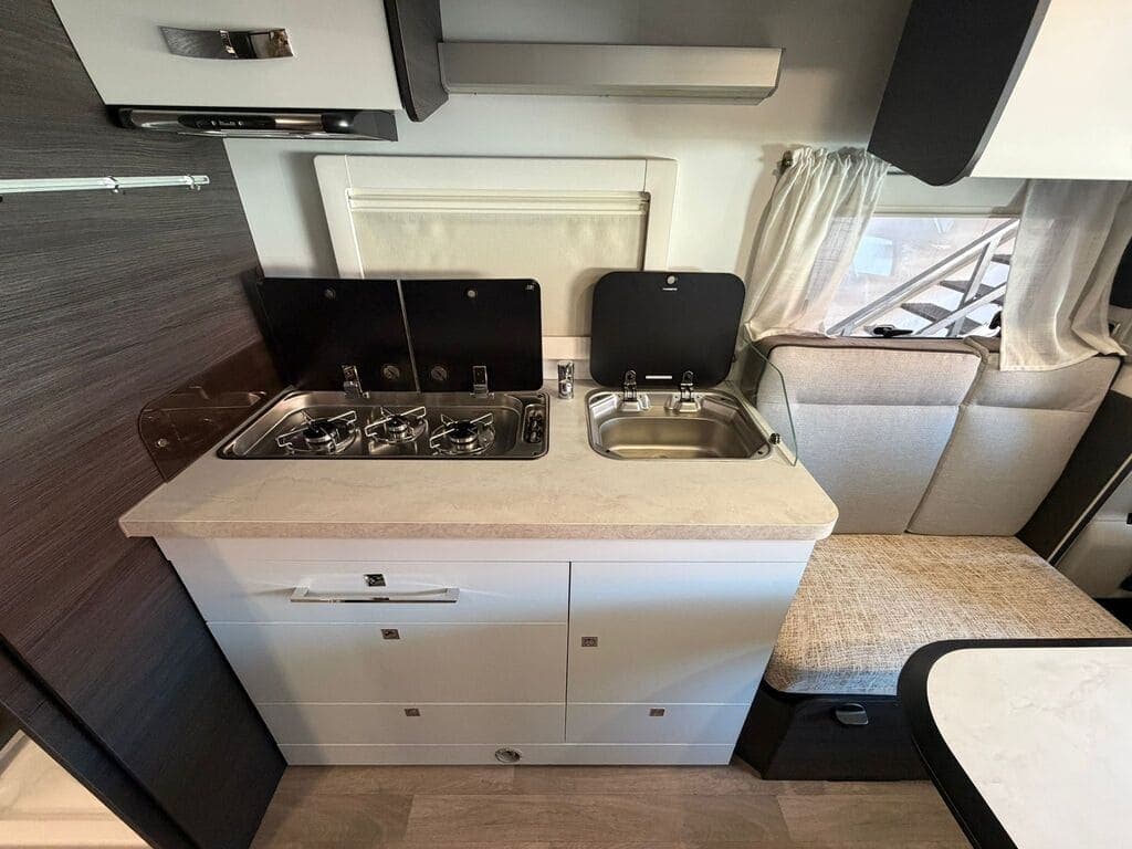 fiat-ducato-benimar-mileo-m268-22d-140-4-plazas-011.jpg