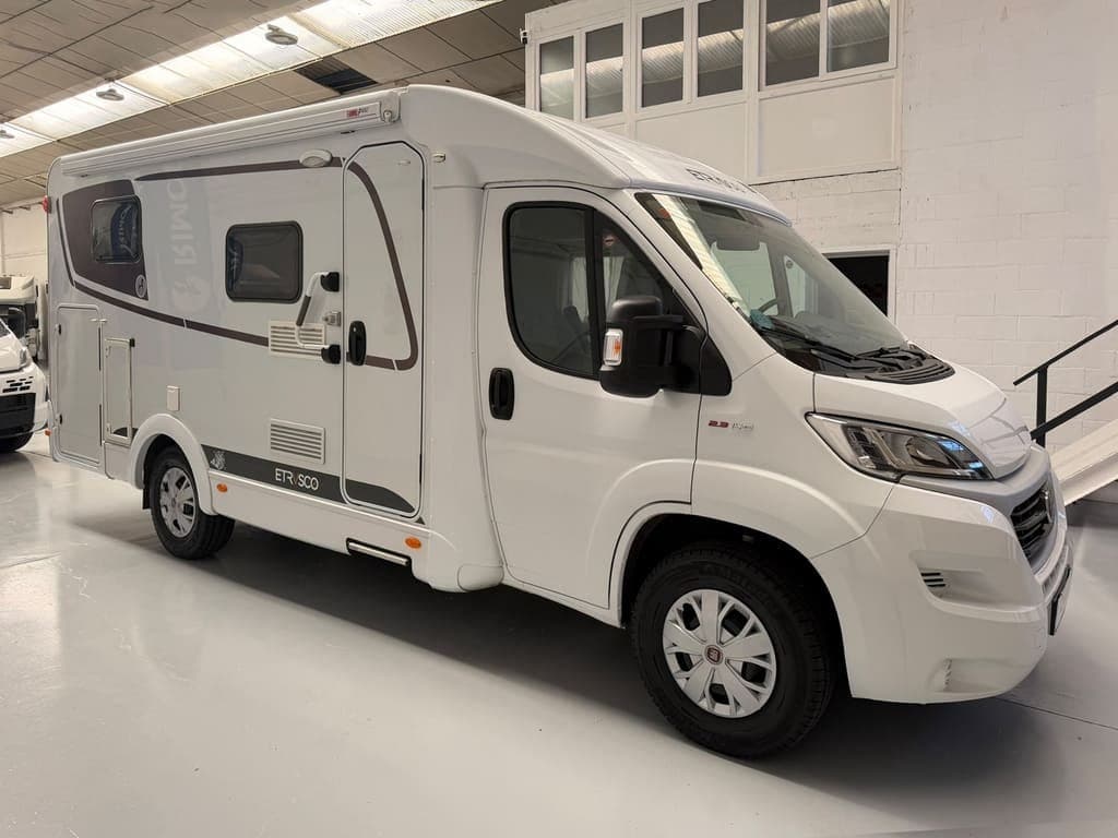 Etrusco V 6600 2021 — Autocaravana de ocasión en Barcelona