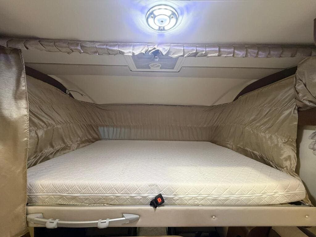 fiat-ducato-mclouis-gold-ness-22-23d-150-6-plazas-028.jpg