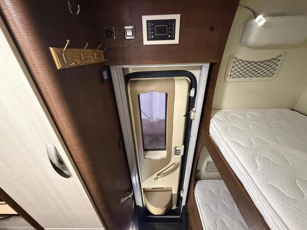 fiat-ducato-mclouis-gold-ness-22-23d-150-6-plazas-029.jpg