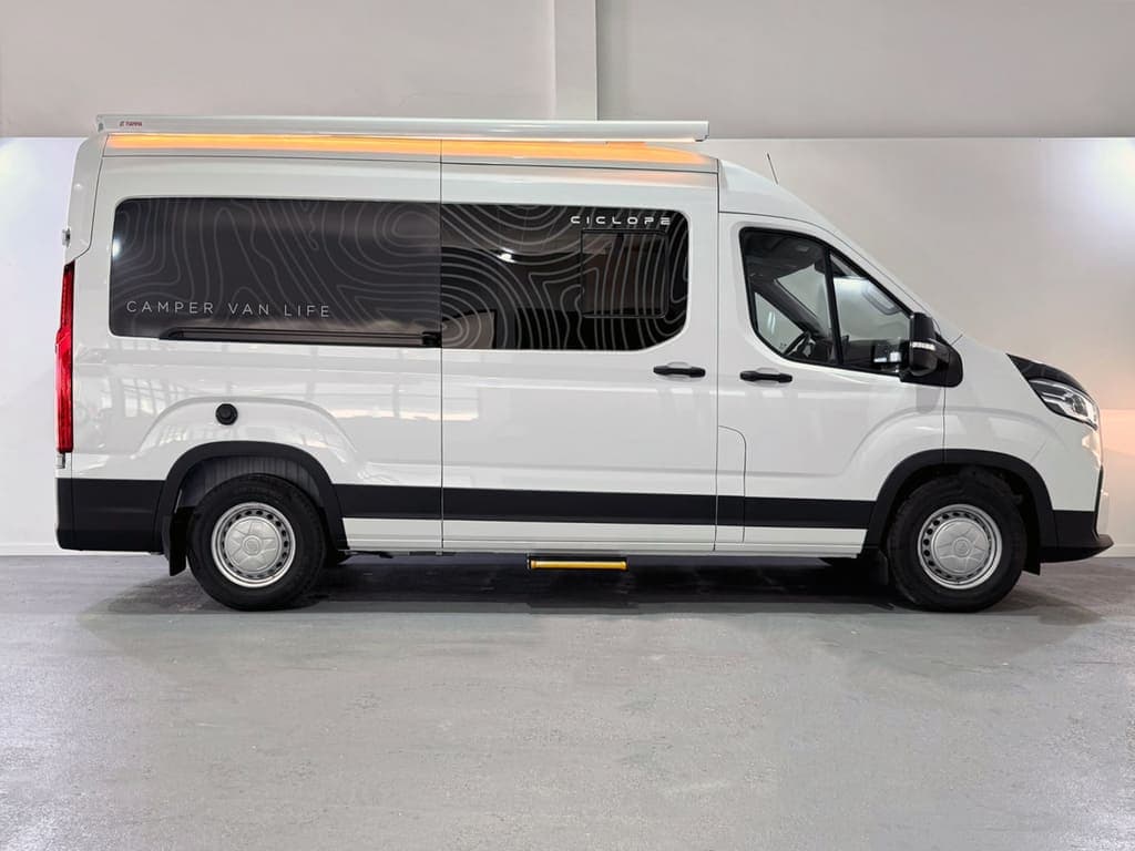 ciclope-camper-mencia-230-20d-150-3-plazas-003.jpg