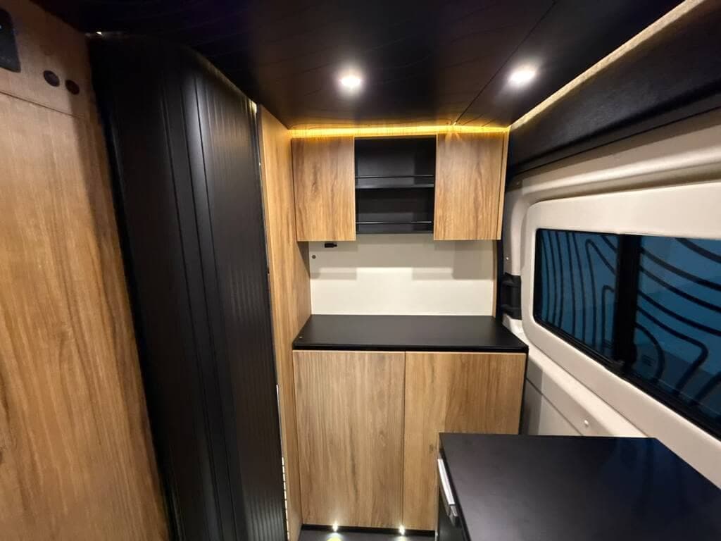 ciclope-camper-mencia-230-20d-150-3-plazas-019.jpg
