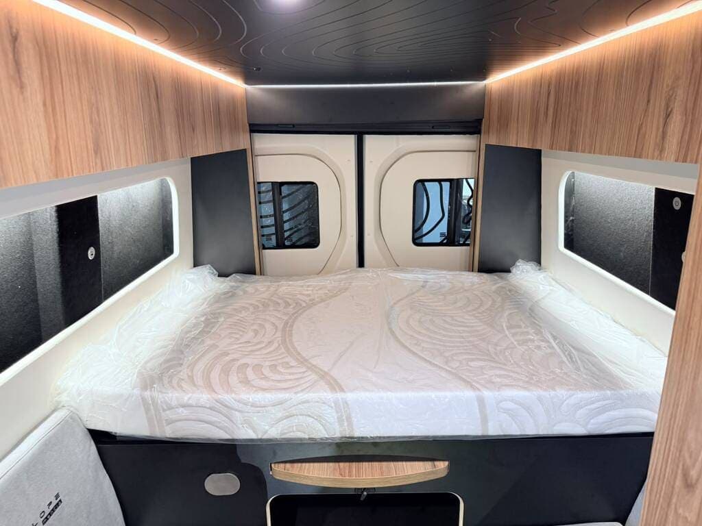 ciclope-camper-mencia-230-20d-150-3-plazas-022.jpg