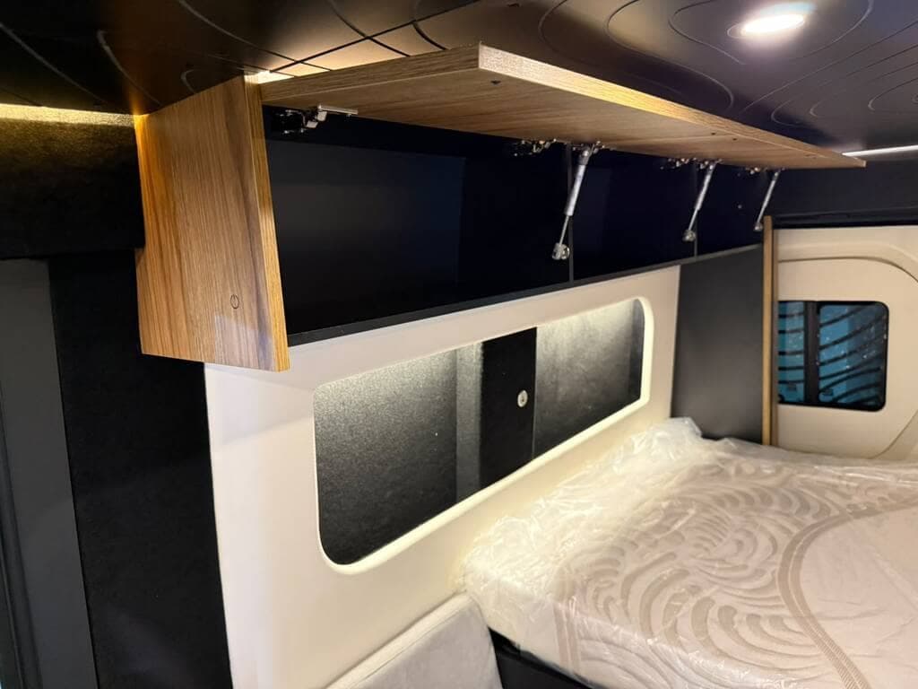 ciclope-camper-mencia-230-20d-150-3-plazas-023.jpg