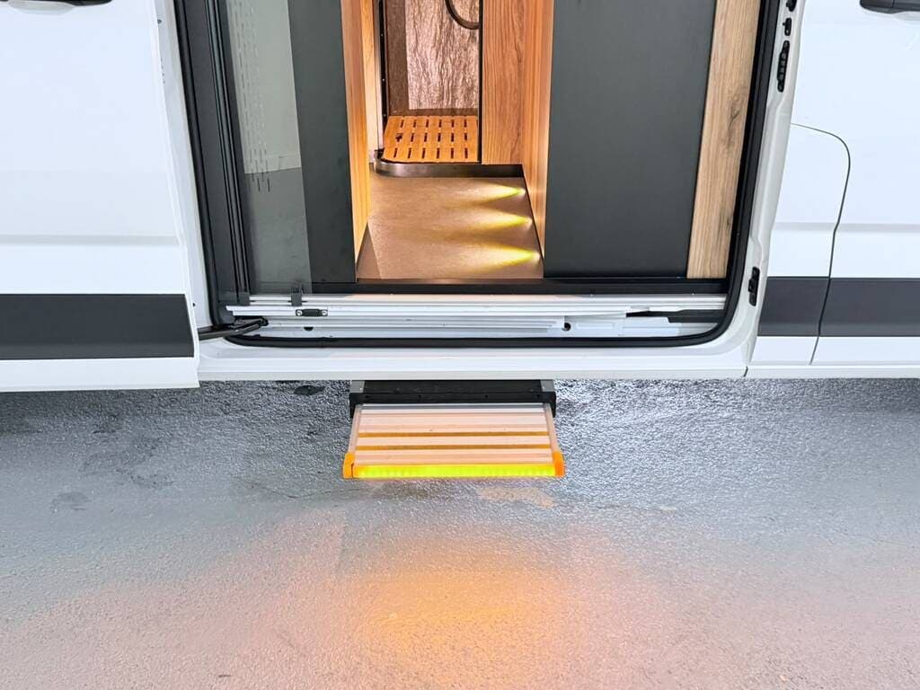 ciclope-camper-mencia-230-20d-150-3-plazas-033.jpg
